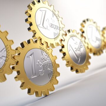 EuroCoin-1.jpg Finanțări pentru firme, inclusiv startup, în 6 județe, prin Programul Tranziție Justă