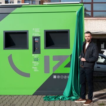 Reciclarea devine simplă: IZI permite returnarea întregului sac cu ambalaje